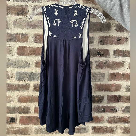 NWT Akemi + Kin Anthropologie Navy Lace Top - XL - Picture 2 of 4